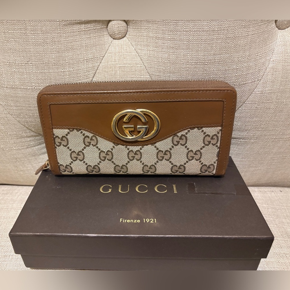 Gucci Monogram Brown and Cream Wallet - Picture 6 of 9